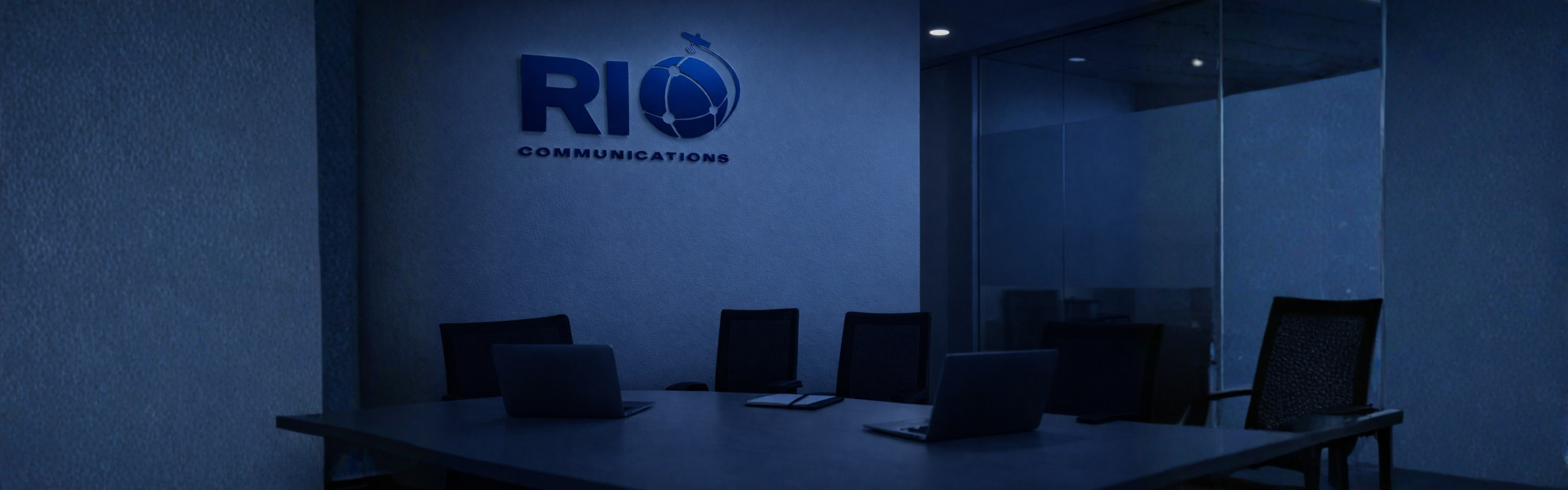 Hero presentation image dark